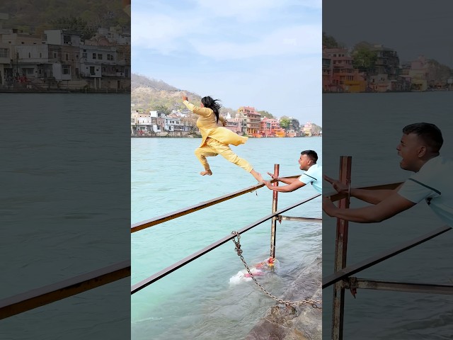 Please support kijiye 🙏😢🥹😭 #short #viral #trending #shorts #song #maa