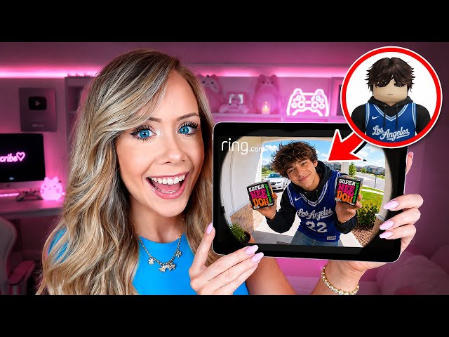 MY ROBLOX CRUSH SENT ME A SQUISHY!