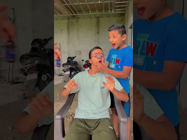 Chunnari chunnari 🤣🤣 #shorts #viral #trending #laughingfamily06