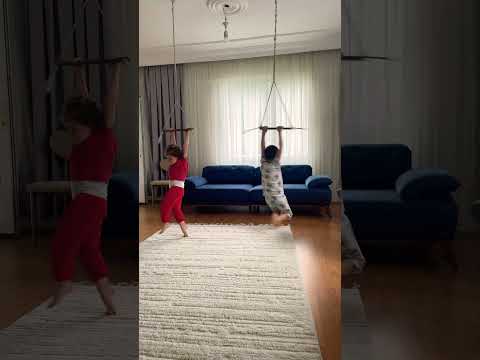#youtube #karbe #shorts #baby #trendingshorts #funny #cute #babaoyunda #cutebaby #babygirl