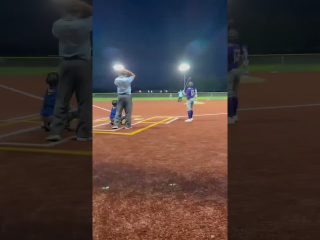 The ultimate big sister batting advice #softballlife #softballgirls #siblings