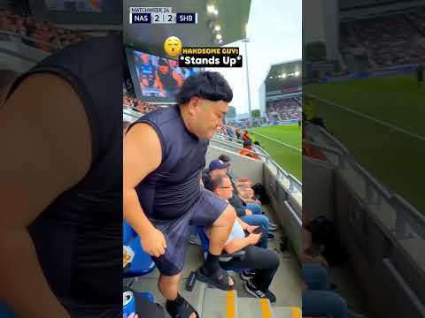 He invaded the pitch and did THIS... 😱⚽
