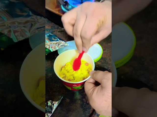 Instant khatta meetha poha food review #shorts #trending #ashortaday #foodie #foodporn #foodreview