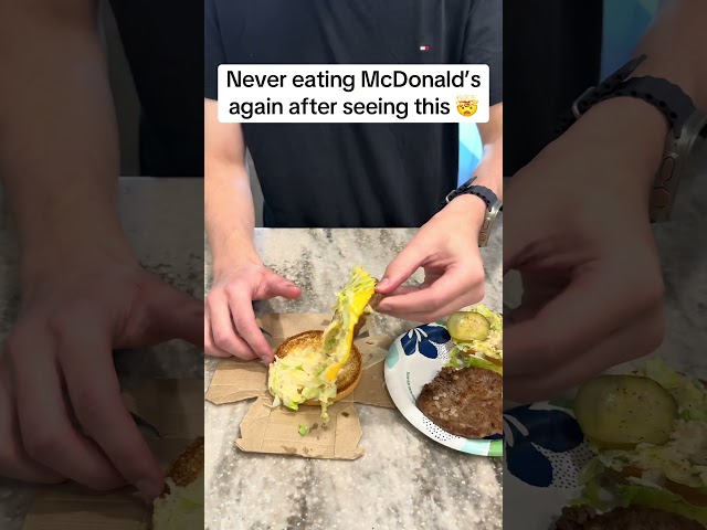 Never eating McDonald's again after seeing this #hack #food #burger