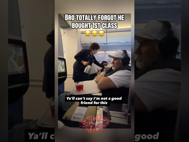 He forgot he paid for first class😂NEW VLOG LINKED ABOVE⬆️#hispanic #comedy #chicostoxicos #shorts